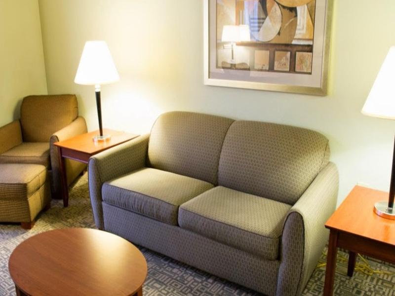 Hilton Garden Inn And Fayetteville Convention Center Екстериор снимка