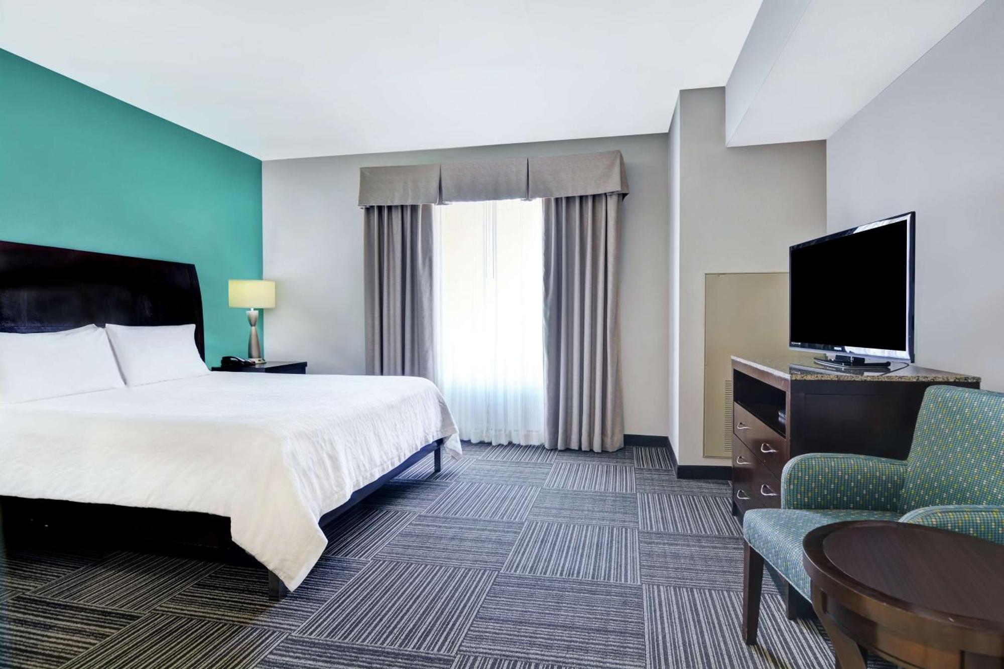 Hilton Garden Inn And Fayetteville Convention Center Екстериор снимка